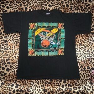 Vintage Notre Dame Basketball Logo 7 Graphic Short Sleeve Tee